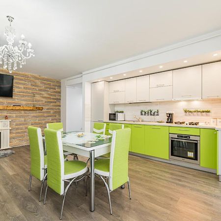 Apartament 2 Camere Narcis Brasov Exterior photo