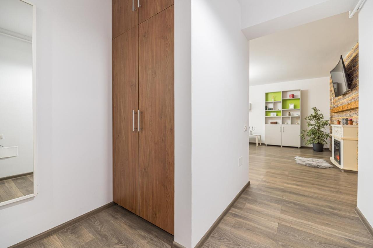 Apartament 2 Camere Narcis Brasov Exterior photo