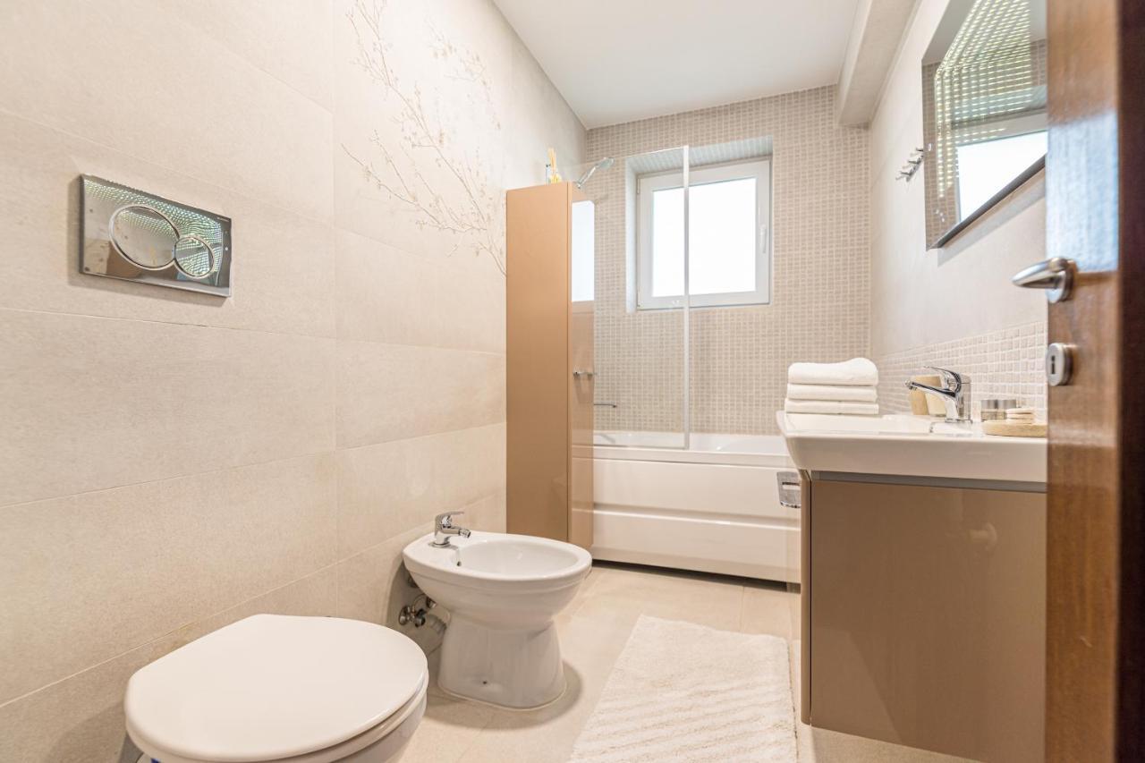 Apartament 2 Camere Narcis Brasov Exterior photo