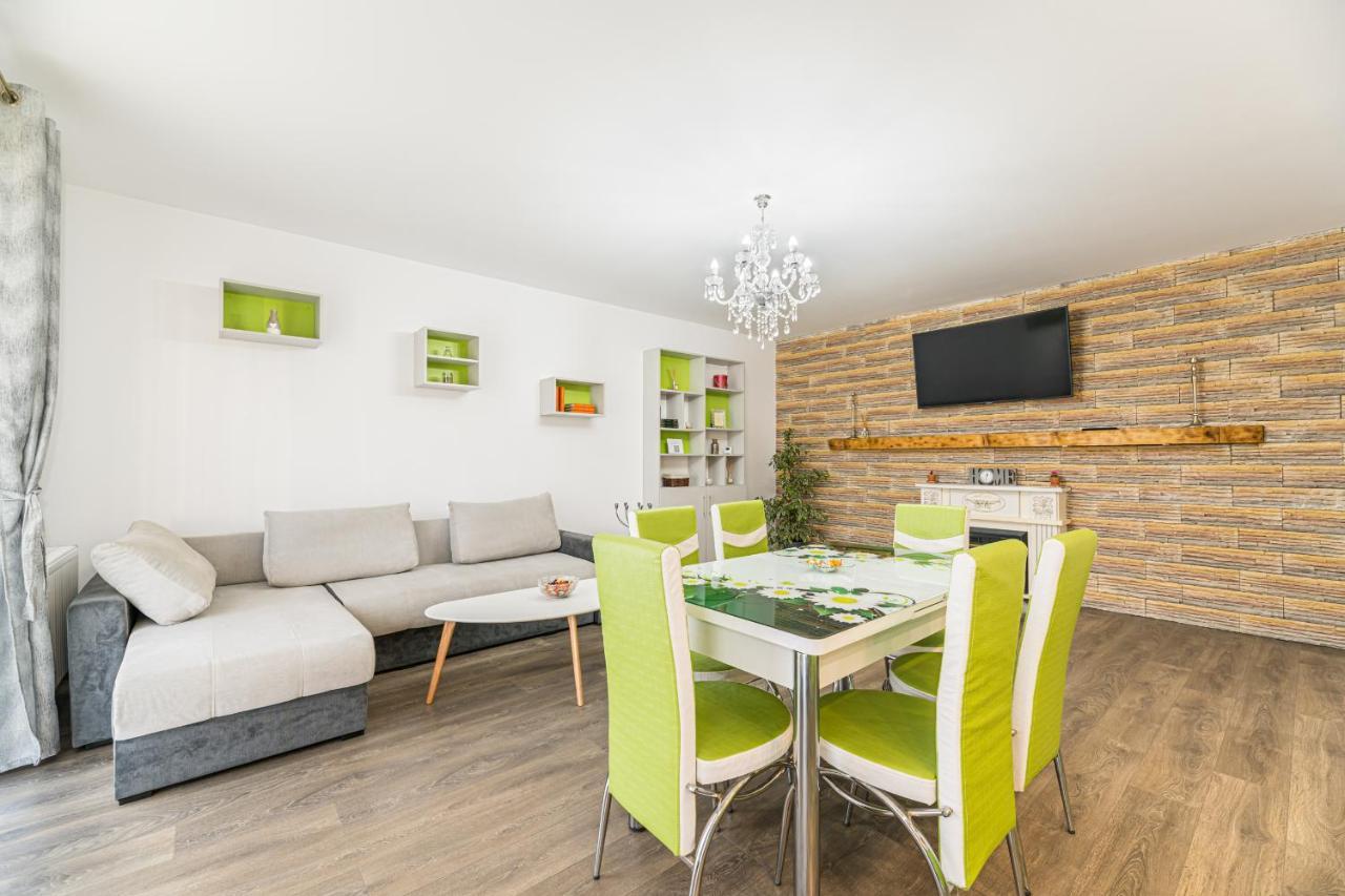 Apartament 2 Camere Narcis Brasov Exterior photo